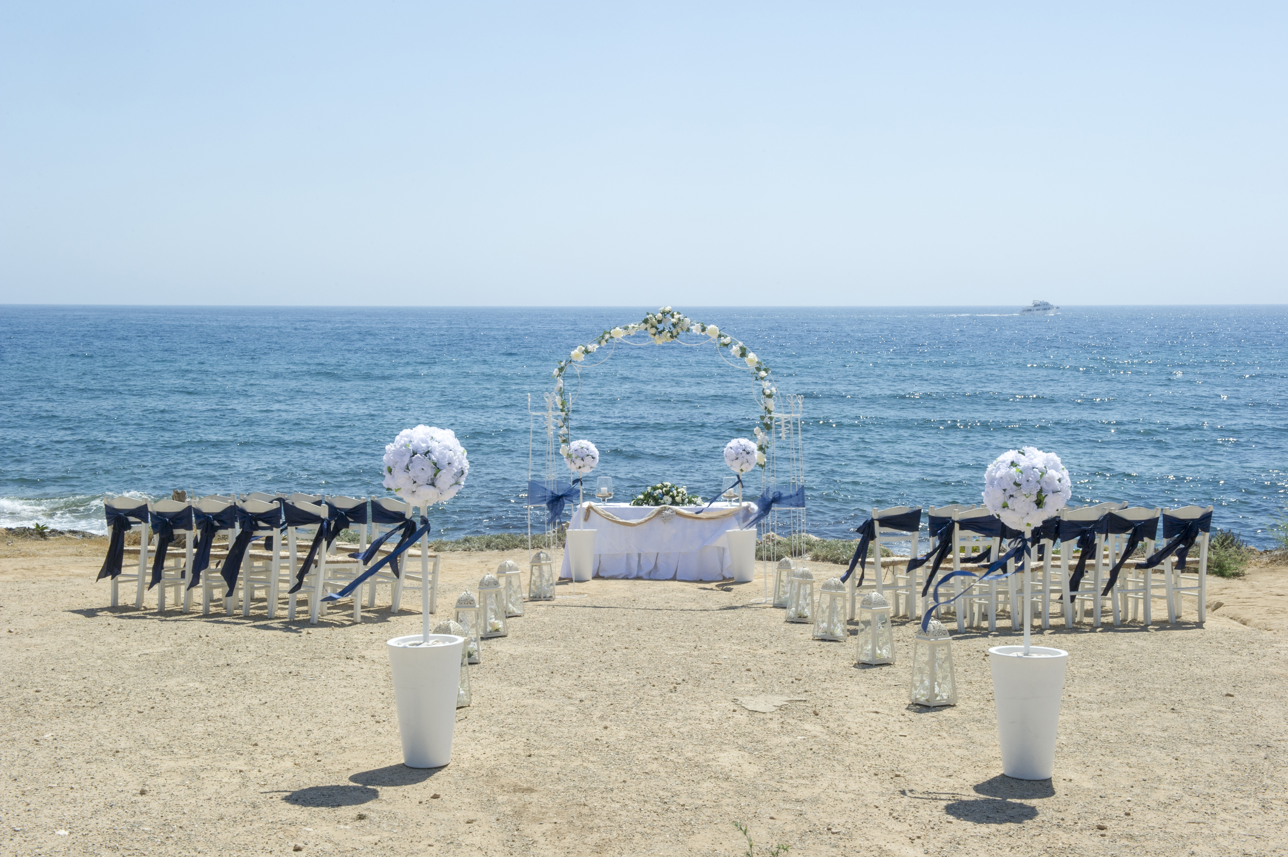 Book your wedding day in King Evelthon Beach Hotel & Resort Paphos